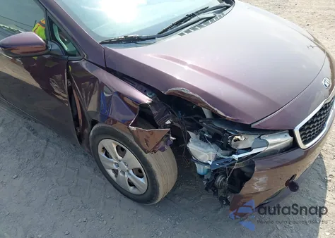 2018 Kia Forte Lx из США, поврежденный, VIN 3KPFL4A77JE199741